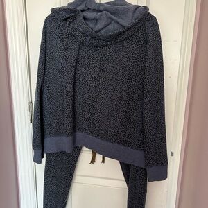 Victoria’s Secret 2 piece sweat